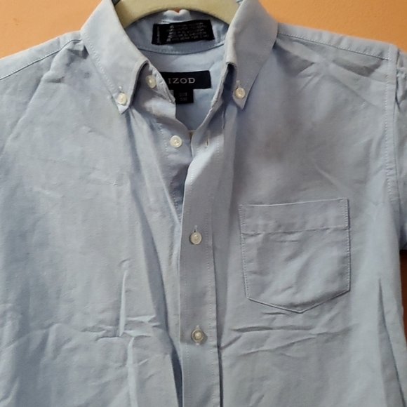 IZOD Button up Blue Shirt. - Picture 5 of 5